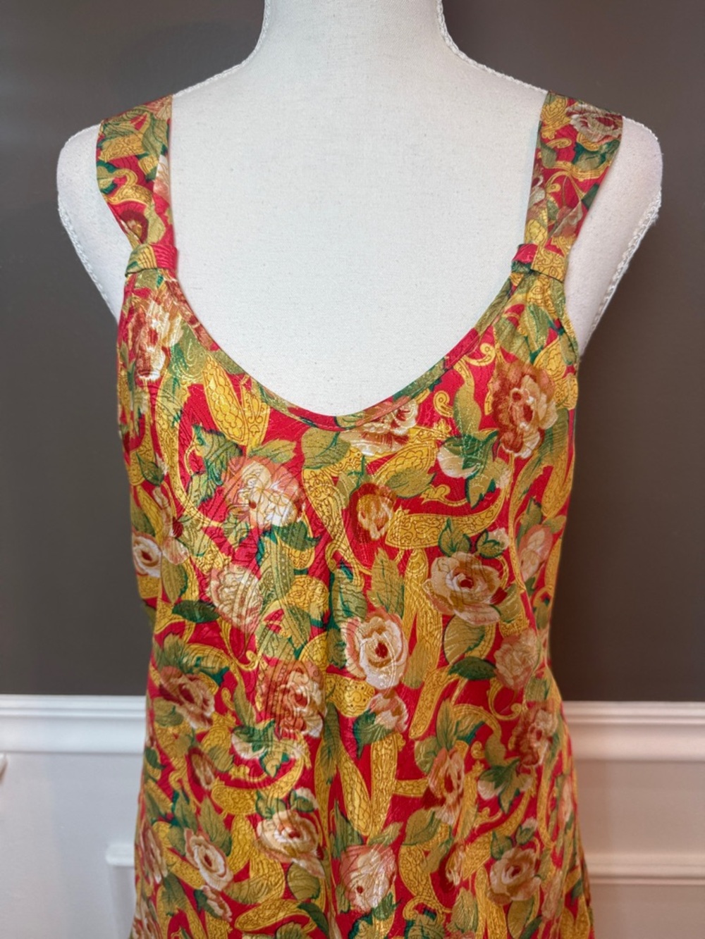 Vintage Violets & Roses Floral Slip Dress Satin Red Gold‎ Small - Picture 4 of 9